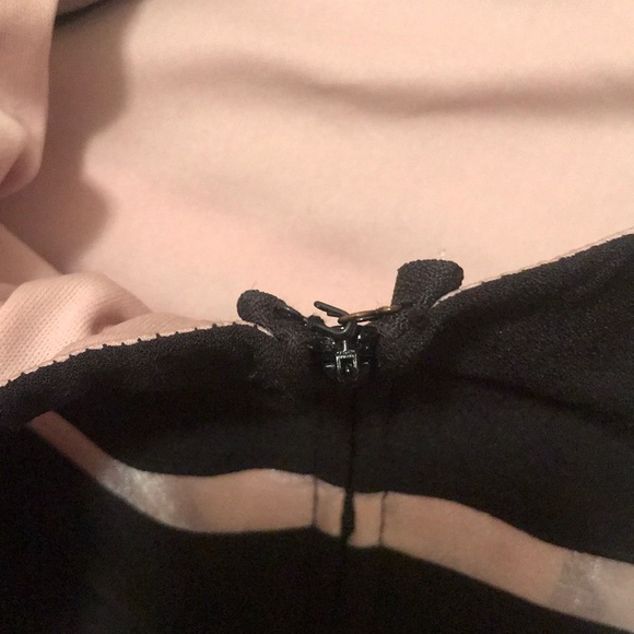 Black and Tan back cutout strapped dress - Picture 4 of 5